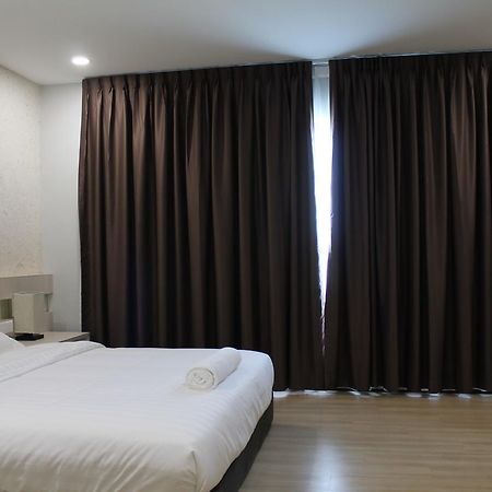 The Velton Inn Bintulu Exterior foto
